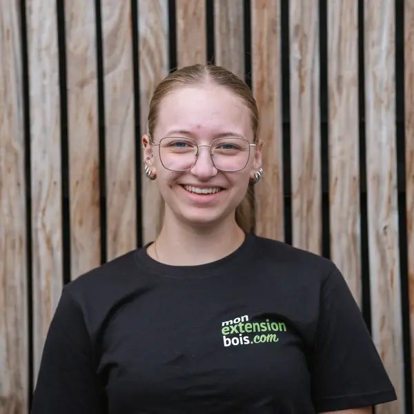 Ella, équipe Mon Extension Bois