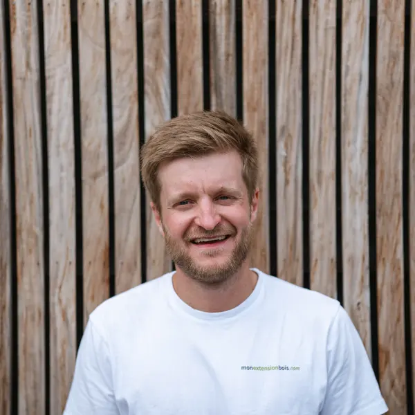 Romain, monteur Mon Extension Bois